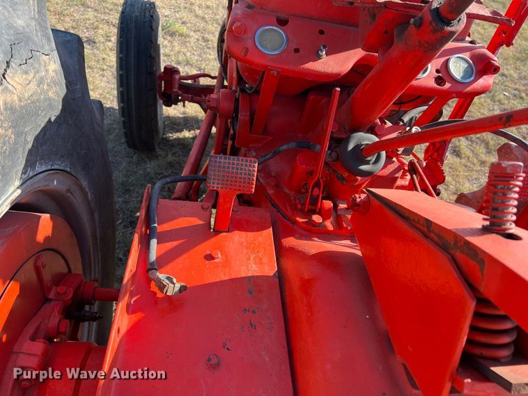 image for item LI9426 1945 Case DI  tractor