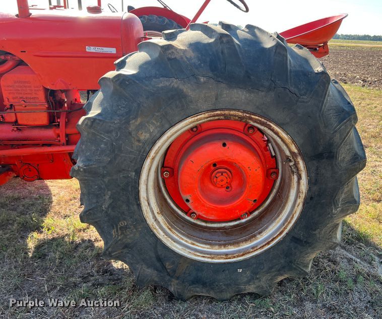 image for item LI9426 1945 Case DI  tractor