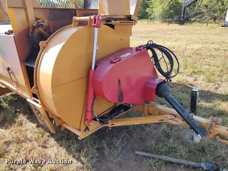 image for item LK9196 2019 HayBuster 2574  bale processor