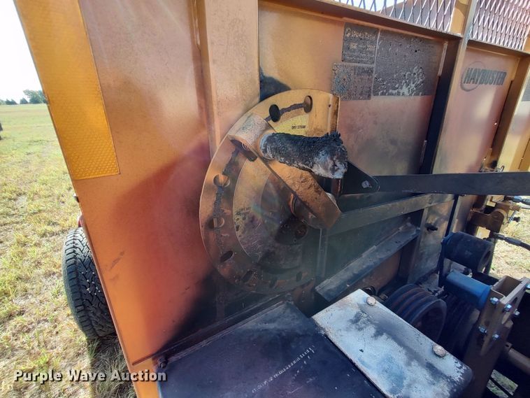 image for item LK9196 2019 HayBuster 2574  bale processor