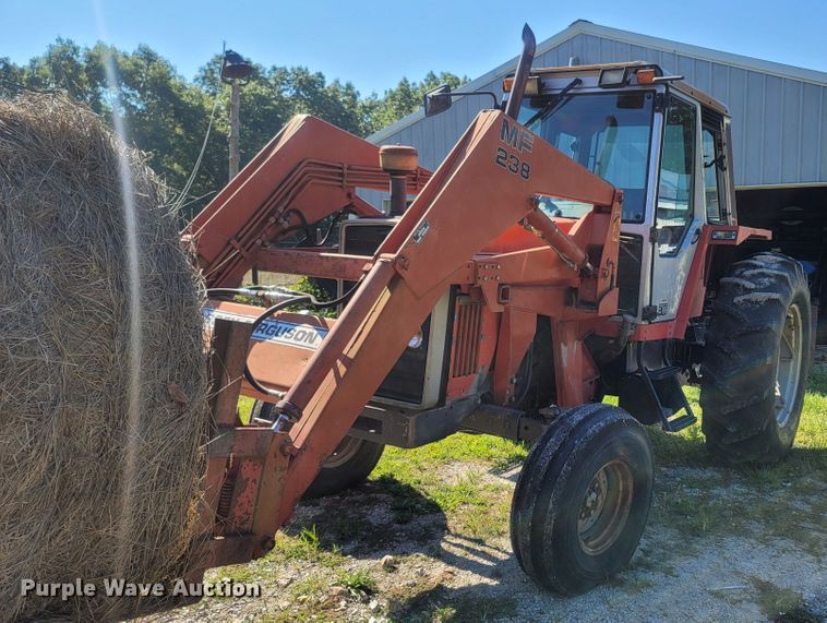 image for item LM9678 1984 Massey Ferguson 699  tractor