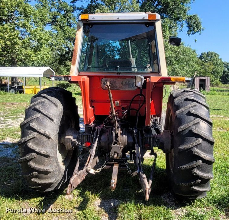 image for item LM9678 1984 Massey Ferguson 699  tractor