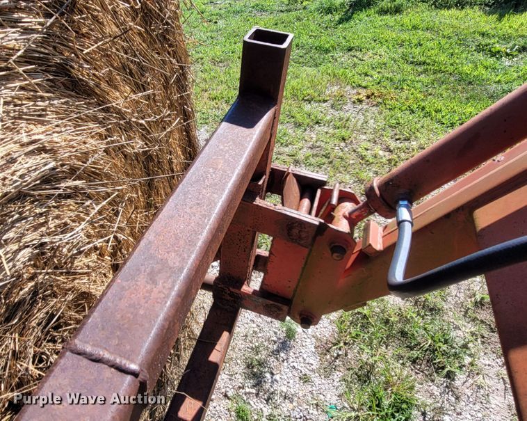 image for item LM9678 1984 Massey Ferguson 699  tractor