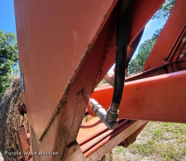 image for item LM9678 1984 Massey Ferguson 699  tractor