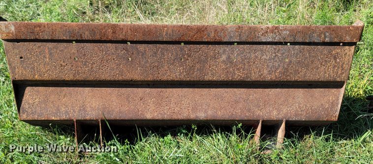 image for item LM9678 1984 Massey Ferguson 699  tractor