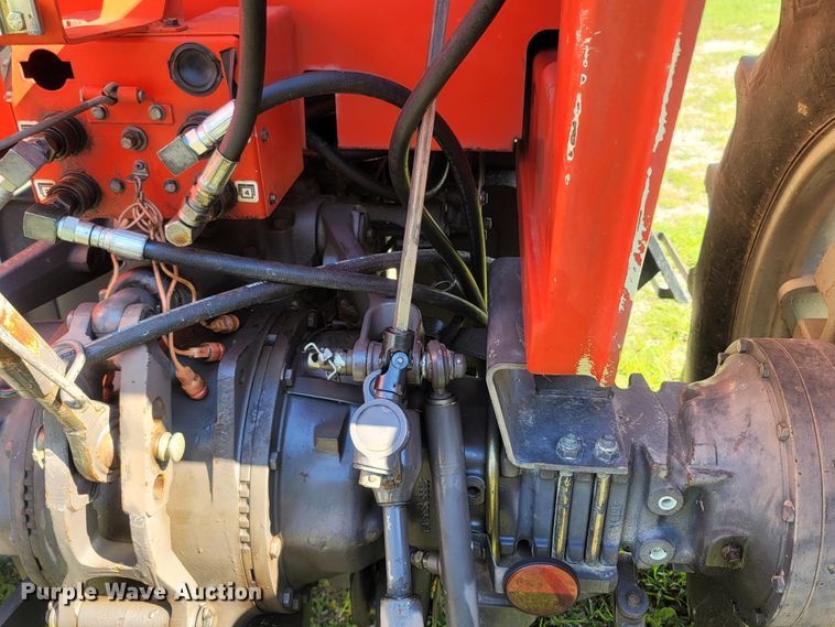 image for item LM9678 1984 Massey Ferguson 699  tractor