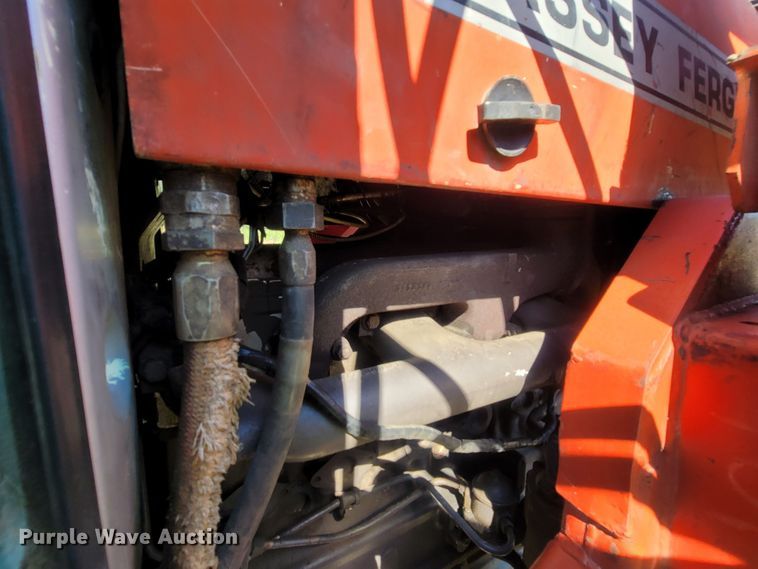 image for item LM9678 1984 Massey Ferguson 699  tractor