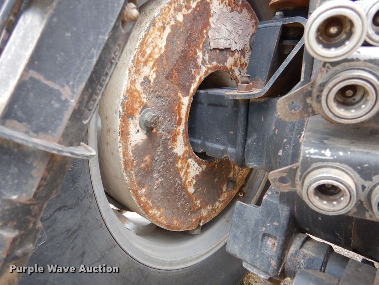 image for item LP9398 1982 Allis Chalmers 8070  tractor