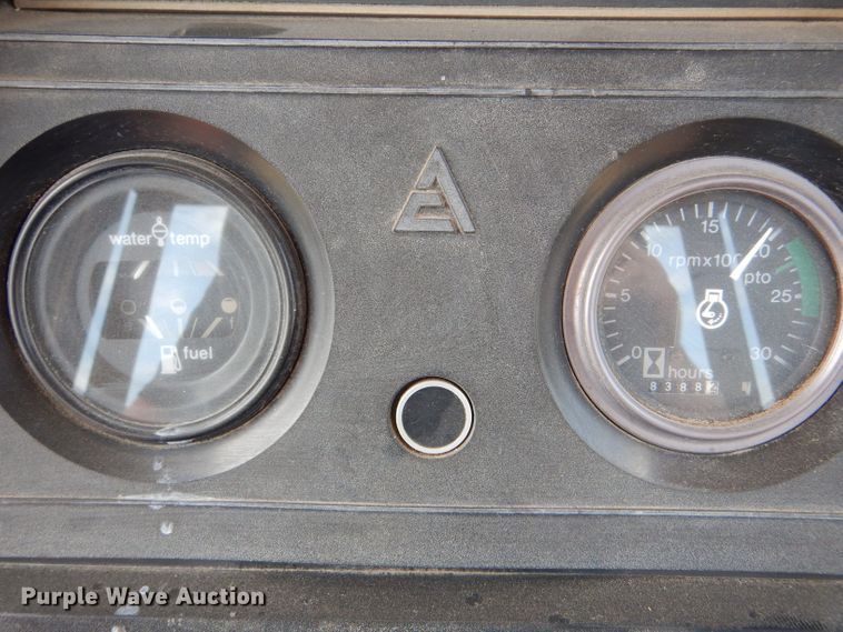 image for item LP9398 1982 Allis Chalmers 8070  tractor