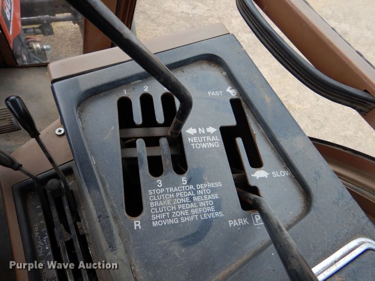 image for item LP9398 1982 Allis Chalmers 8070  tractor