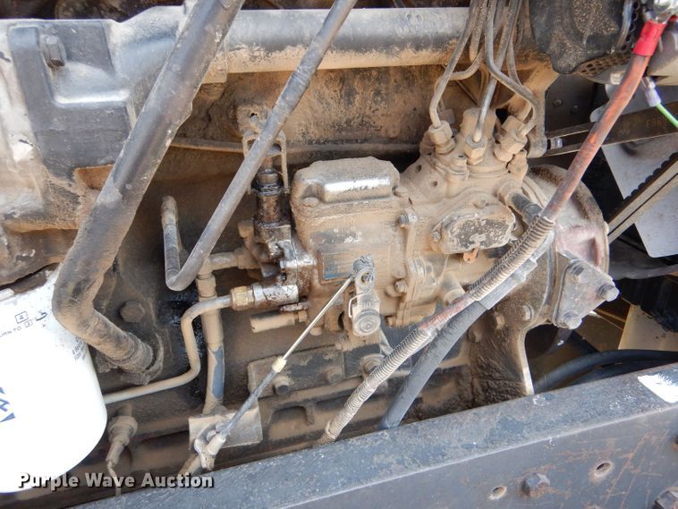 image for item LP9398 1982 Allis Chalmers 8070  tractor