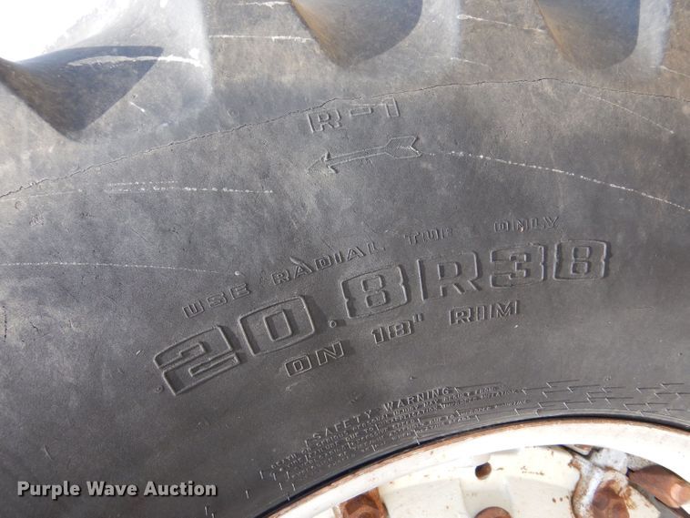 image for item LP9398 1982 Allis Chalmers 8070  tractor