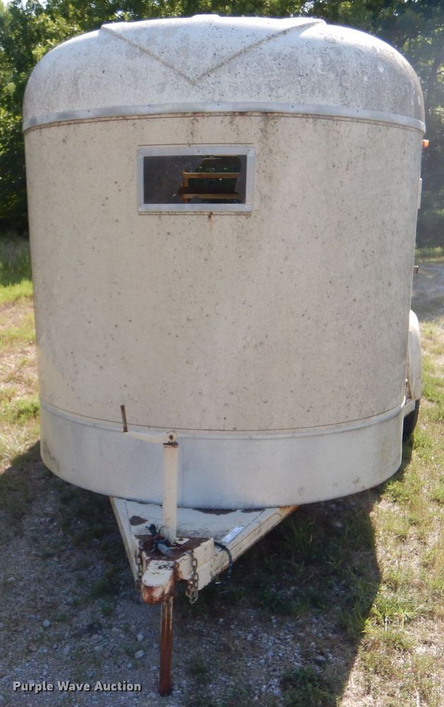 image for item LP9524 1982 Blair  livestock trailer