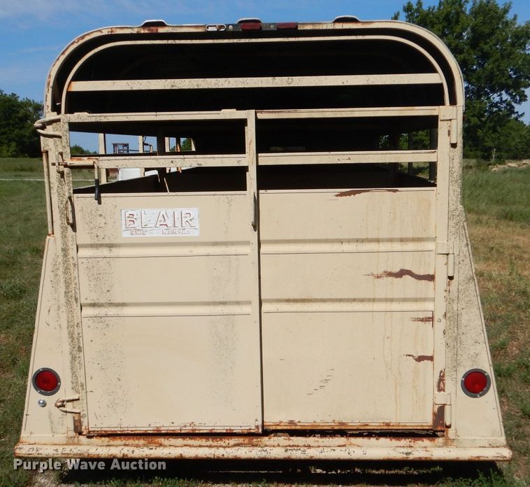 image for item LP9524 1982 Blair  livestock trailer