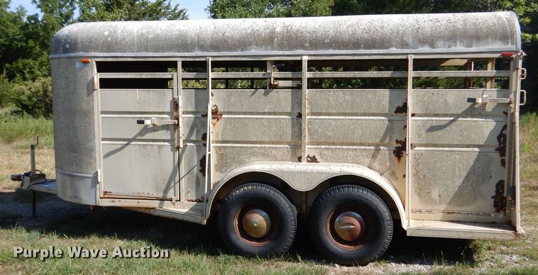 image for item LP9524 1982 Blair  livestock trailer