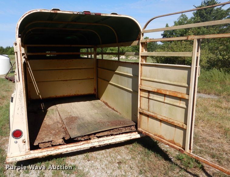 image for item LP9524 1982 Blair  livestock trailer