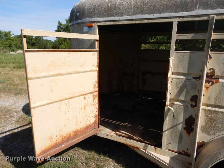 image for item LP9524 1982 Blair  livestock trailer