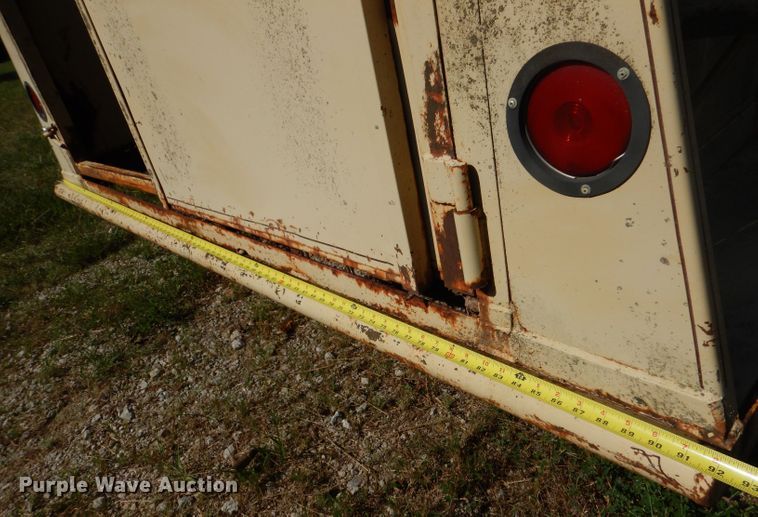 image for item LP9524 1982 Blair  livestock trailer