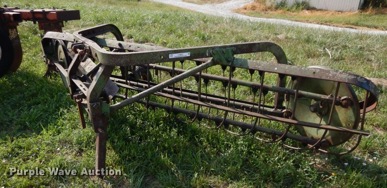 image for item LY9057 Hay equipment
