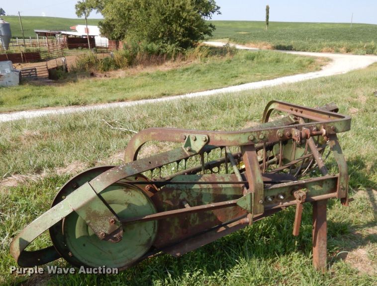 image for item LY9057 Hay equipment
