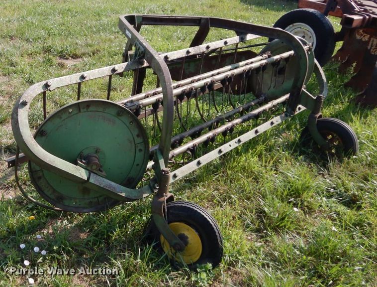 image for item LY9057 Hay equipment