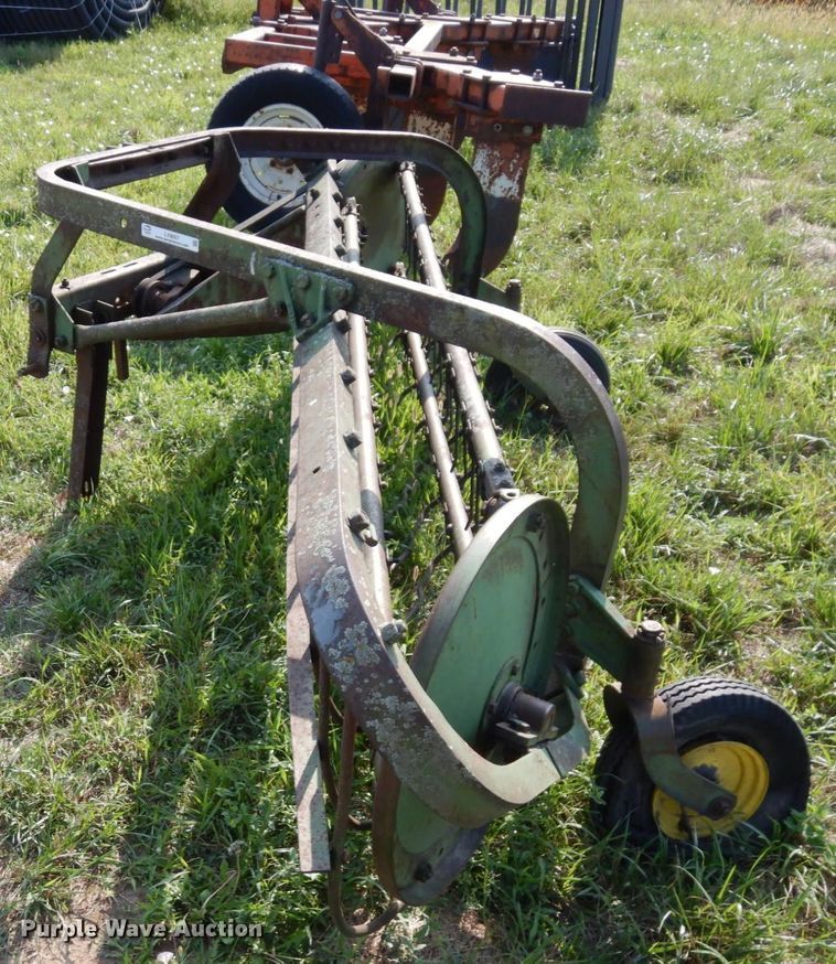 image for item LY9057 Hay equipment