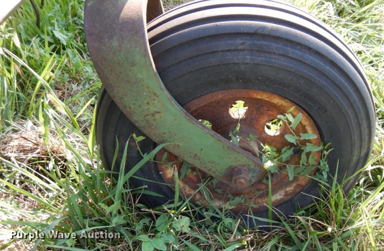 image for item LY9057 Hay equipment