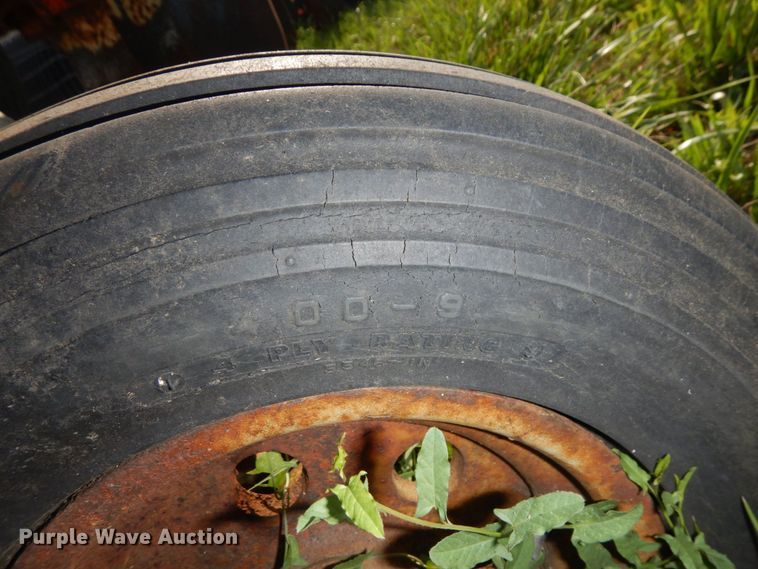 image for item LY9057 Hay equipment