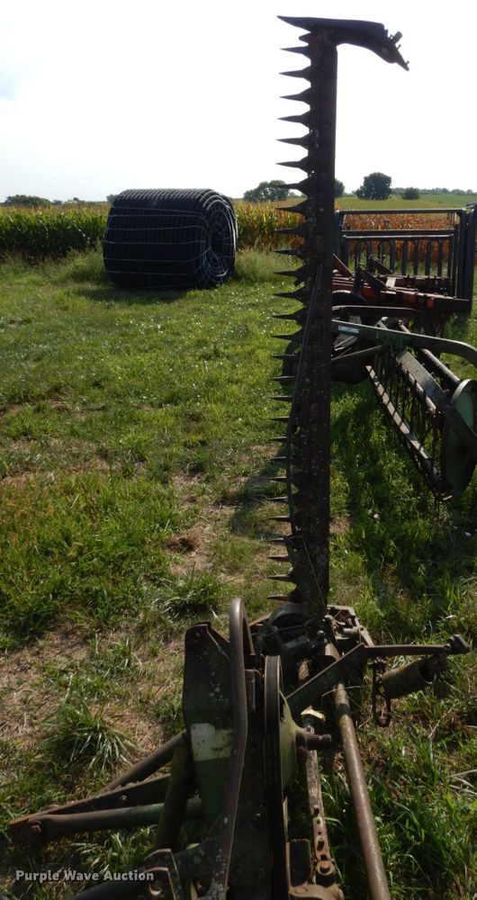 image for item LY9057 Hay equipment