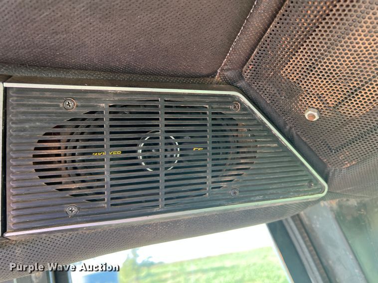 image for item MQ9786 1979 International 1086  tractor