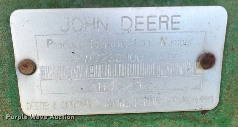 image for item MQ9788 1994 John Deere 7200  tractor