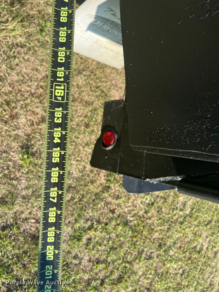 image for item MQ9790 1999 Parker  dump trailer