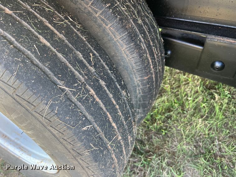 image for item MQ9790 1999 Parker  dump trailer