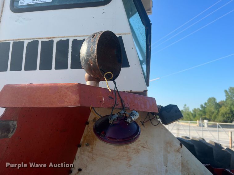 image for item MR9805 1981 Case 4490  4WD tractor