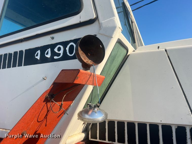 image for item MR9805 1981 Case 4490  4WD tractor