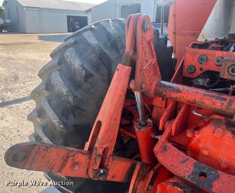 image for item MR9805 1981 Case 4490  4WD tractor