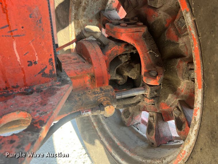 image for item MR9805 1981 Case 4490  4WD tractor