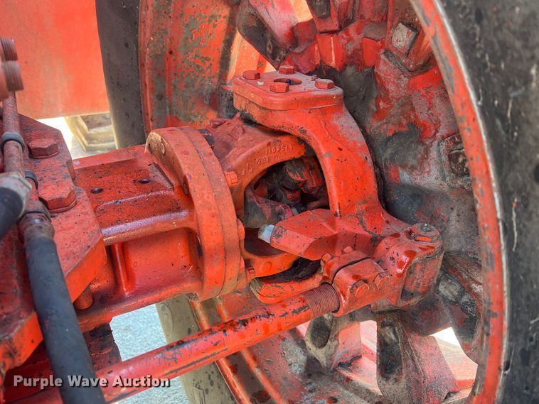 image for item MR9805 1981 Case 4490  4WD tractor