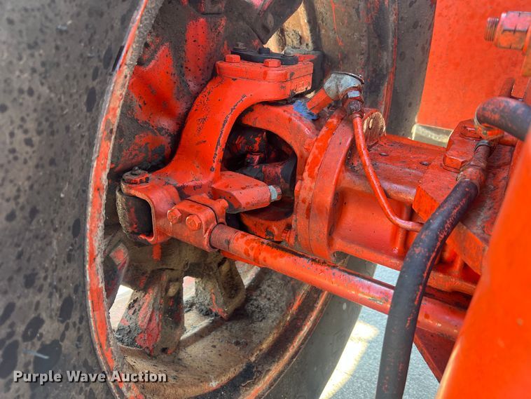 image for item MR9805 1981 Case 4490  4WD tractor