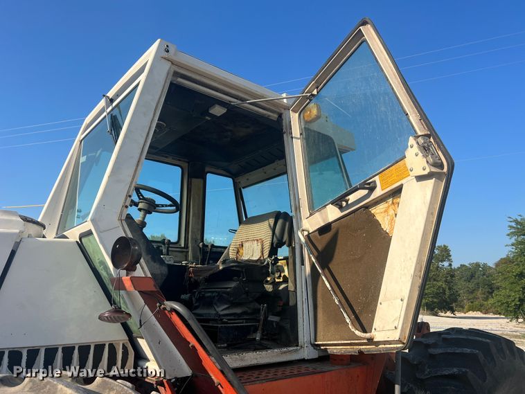 image for item MR9805 1981 Case 4490  4WD tractor