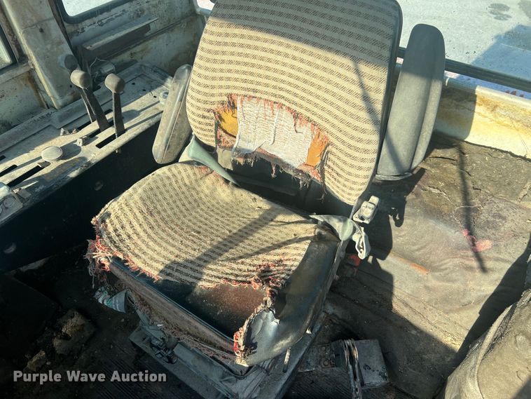 image for item MR9805 1981 Case 4490  4WD tractor