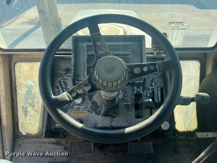 image for item MR9805 1981 Case 4490  4WD tractor