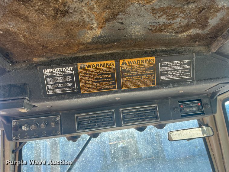 image for item MR9805 1981 Case 4490  4WD tractor