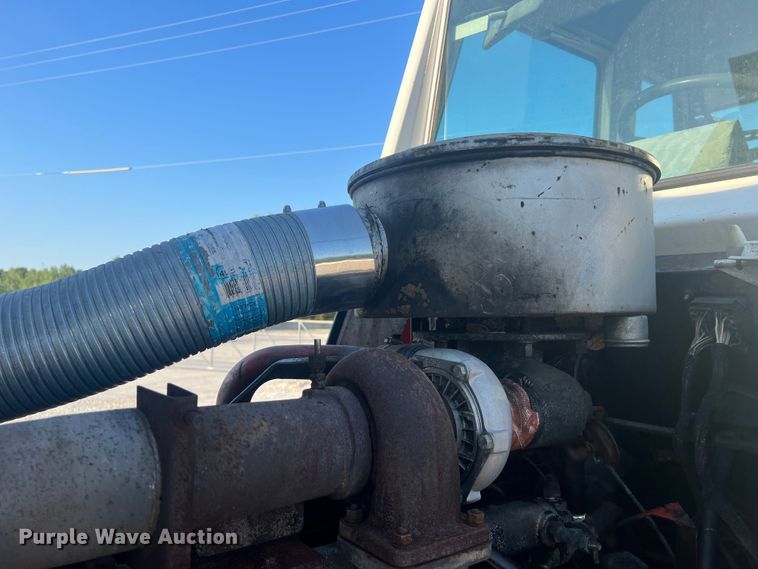 image for item MR9805 1981 Case 4490  4WD tractor