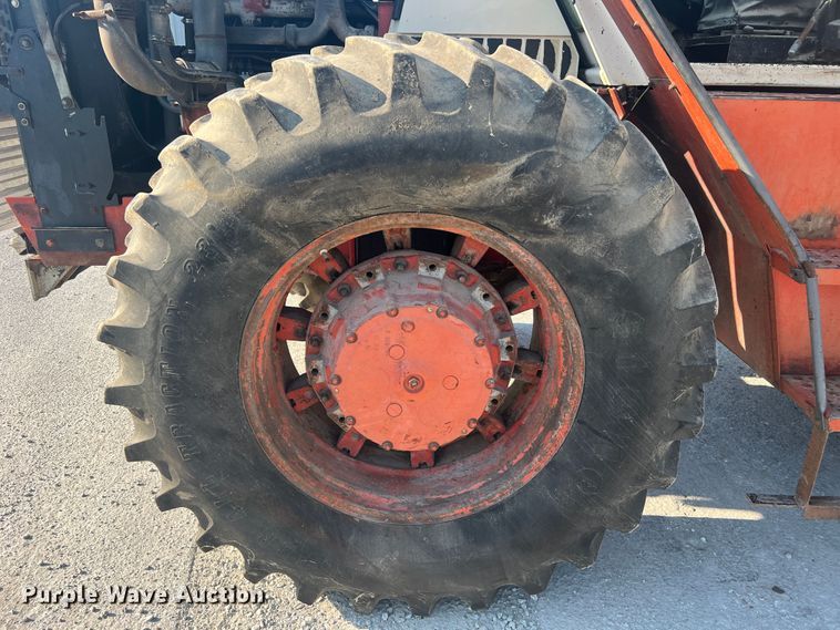 image for item MR9805 1981 Case 4490  4WD tractor