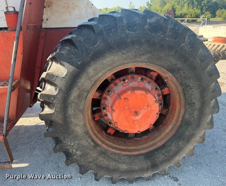 image for item MR9805 1981 Case 4490  4WD tractor