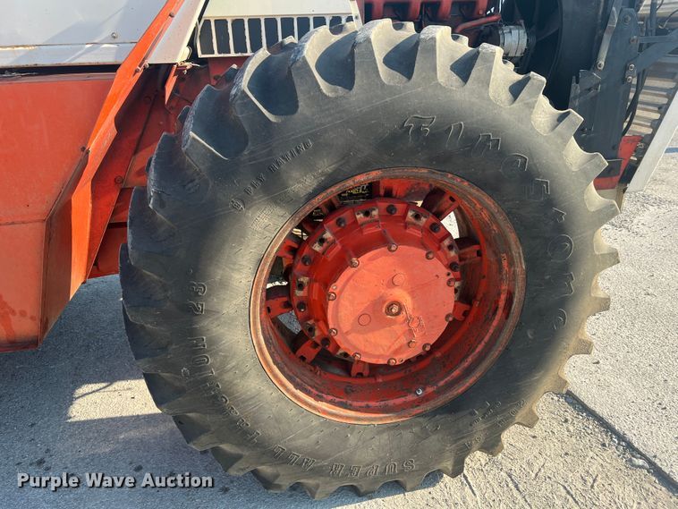 image for item MR9805 1981 Case 4490  4WD tractor