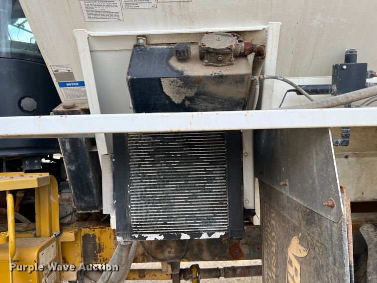 image for item MR9846 Ag-Chem Terra Gator 8104  spreader