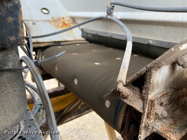 image for item MR9846 Ag-Chem Terra Gator 8104  spreader