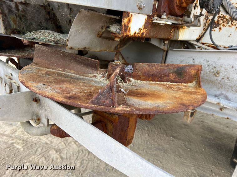 image for item MR9846 Ag-Chem Terra Gator 8104  spreader